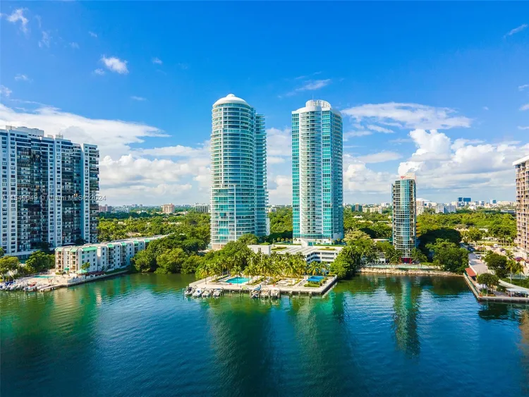 Skyline On Brickell #906 image #34