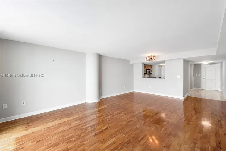 Skyline On Brickell #906 image #7