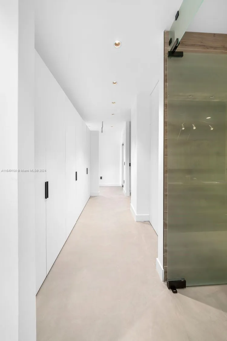 Midtown 4 #M0507 image #23