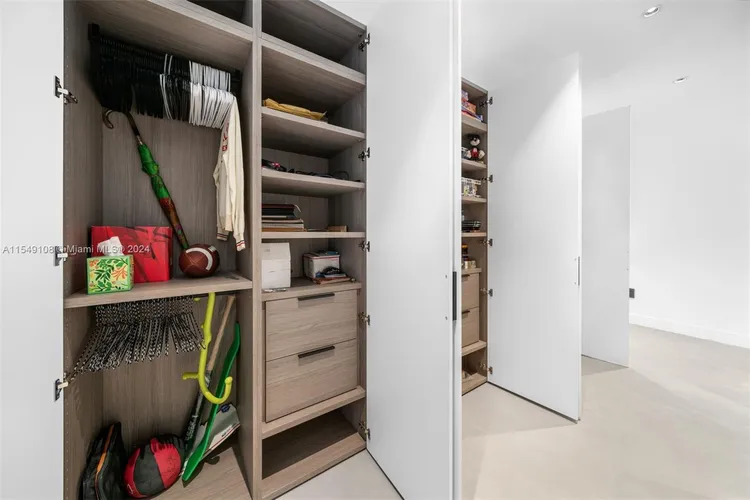 Midtown 4 #M0507 image #25