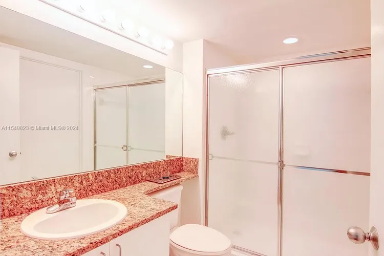 Yacht Club at Brickell #1401 image #18