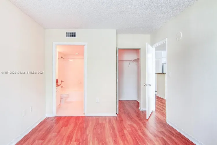 Yacht Club at Brickell #1401 image #20