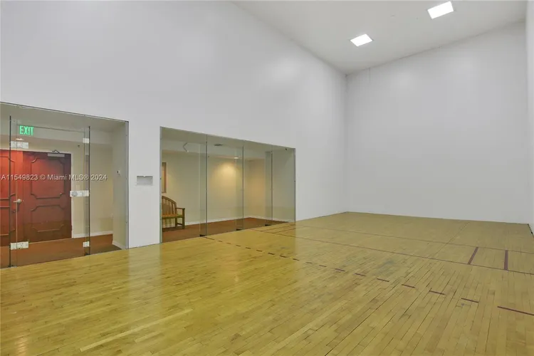 Yacht Club at Brickell #1401 image #50