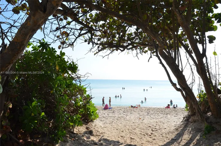 Castle Beach Club #M14 image #15