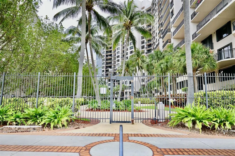 Brickell Key II #809 image #12