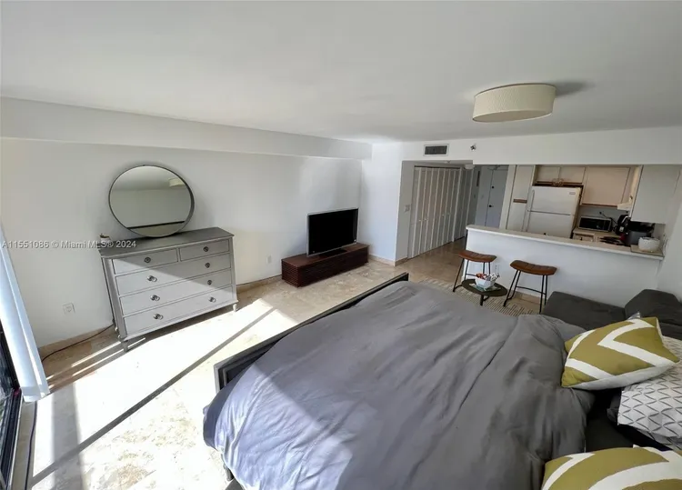 Brickell Key II #809 image #7