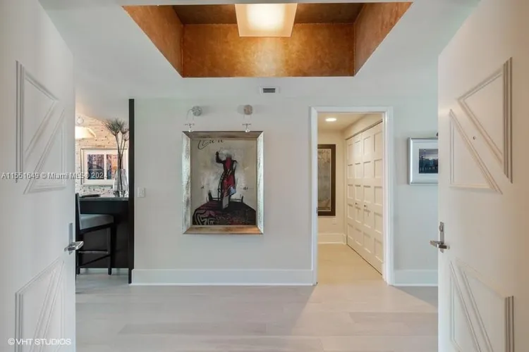 Las Olas River House #2406 image #12