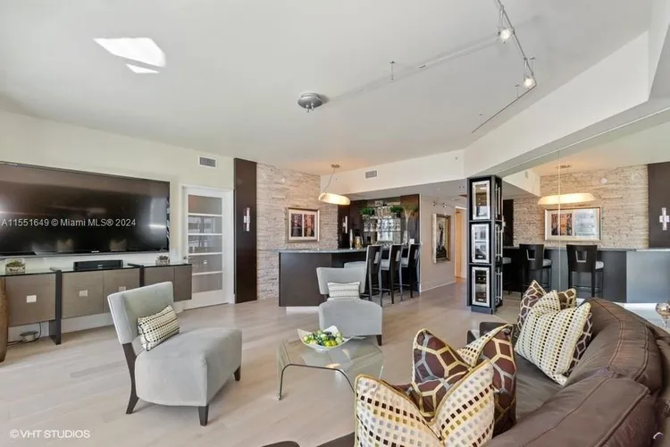 Las Olas River House #2406 image #15