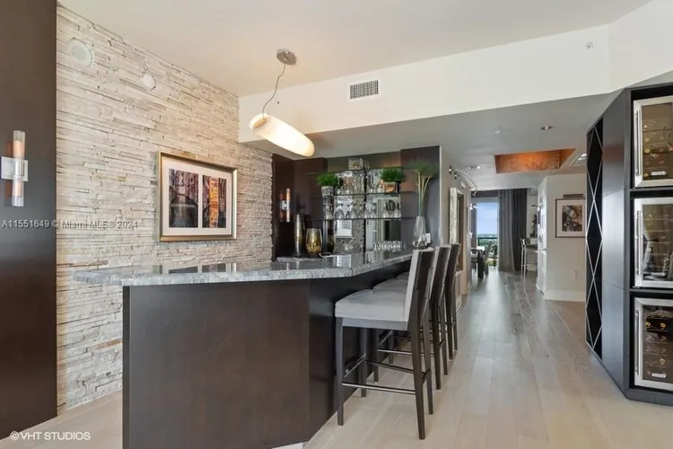 Las Olas River House #2406 image #16