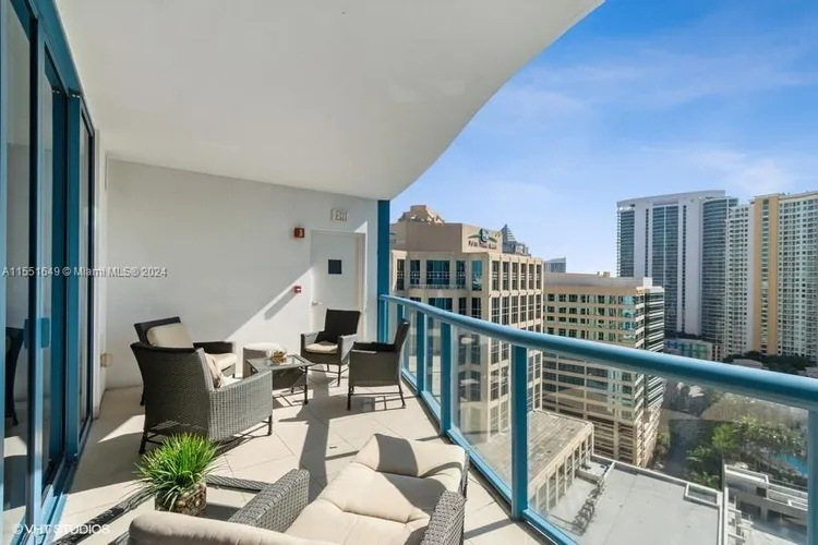 Las Olas River House #2406 image #28