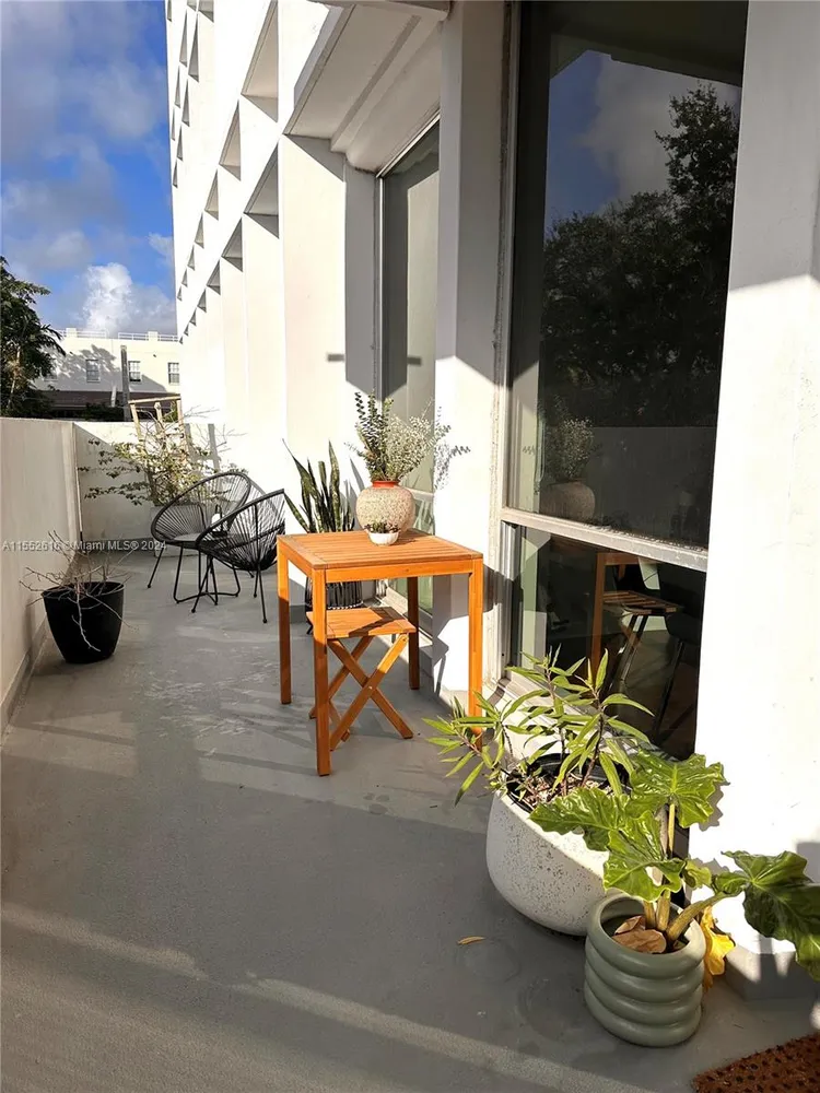 David William #209 image #15