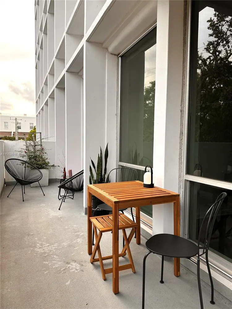 David William #209 image #17