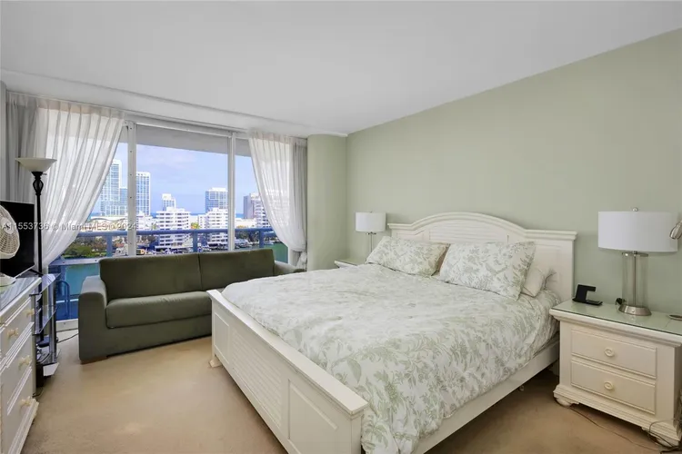 King Cole #922 image #15