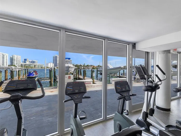 King Cole #922 image #38