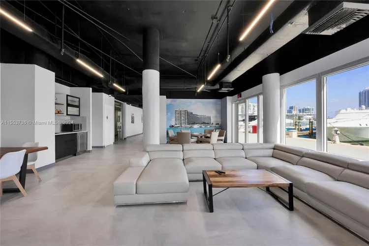 King Cole #922 image #44