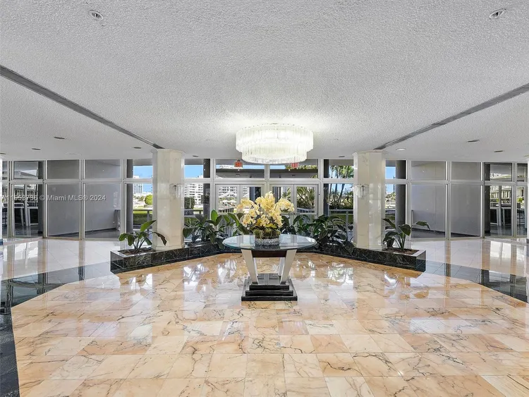 King Cole #922 image #53