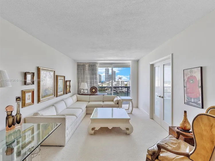 King Cole #922 image #7