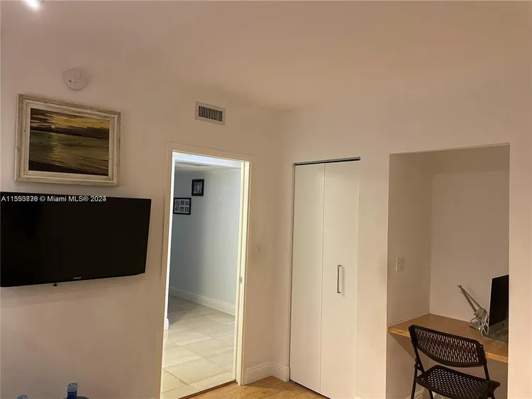 Key Colony IV Botanica #363 image #12