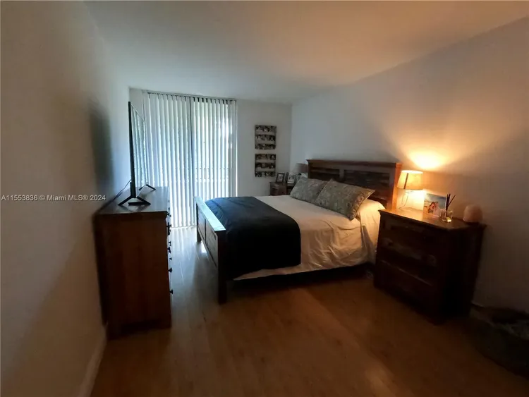 Key Colony IV Botanica #363 image #22