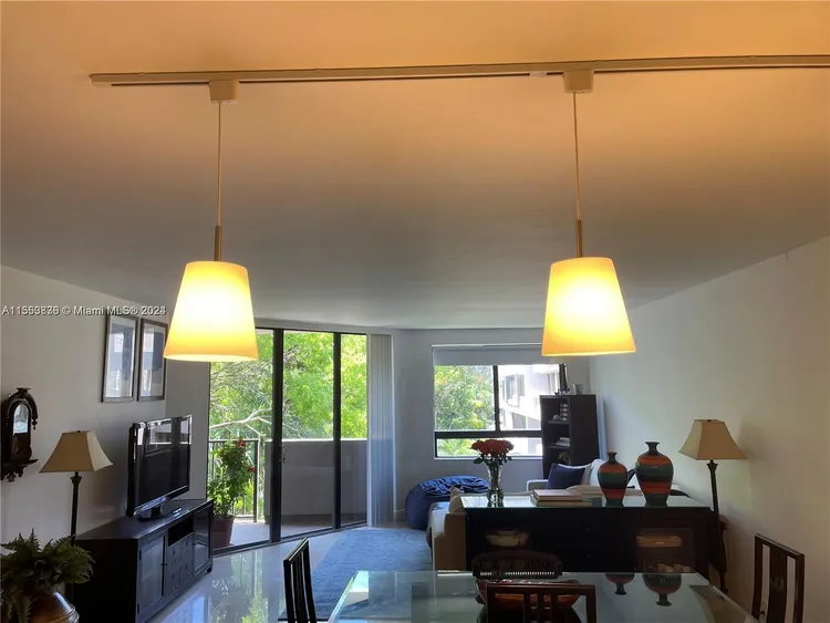 Key Colony IV Botanica #363 image #7