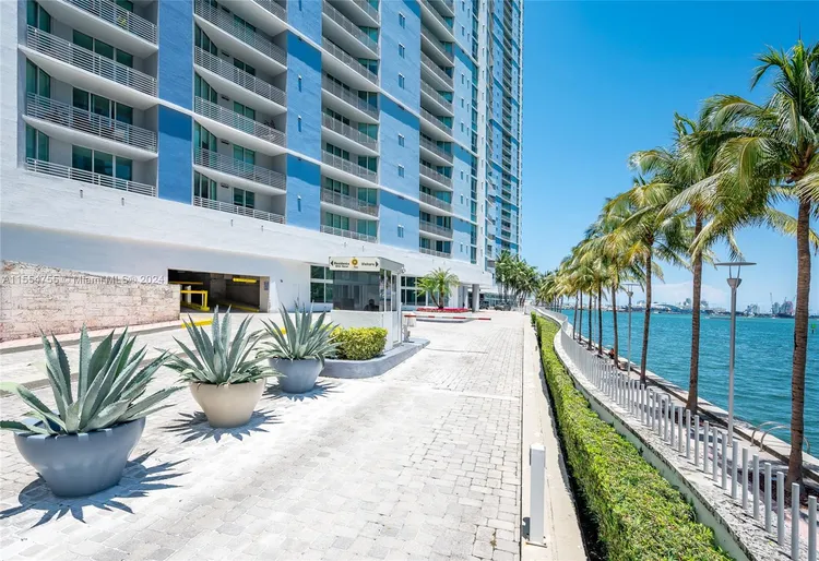 One Miami #1204 image #23