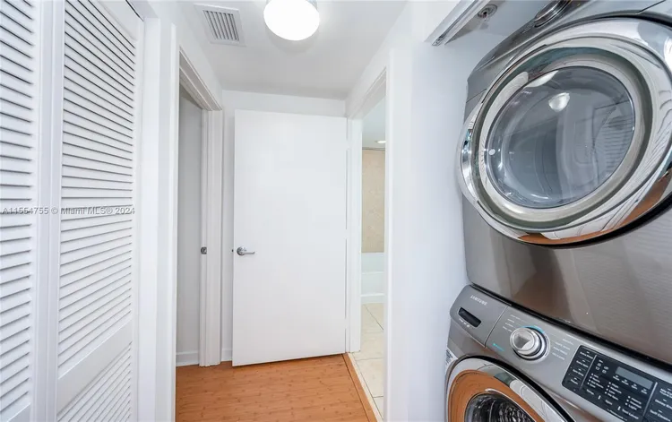 One Miami #1204 image #8