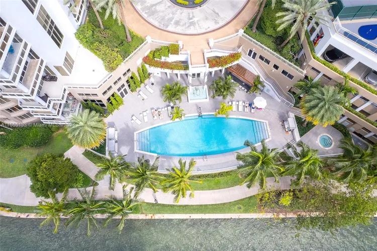 Carbonell #901 image #28