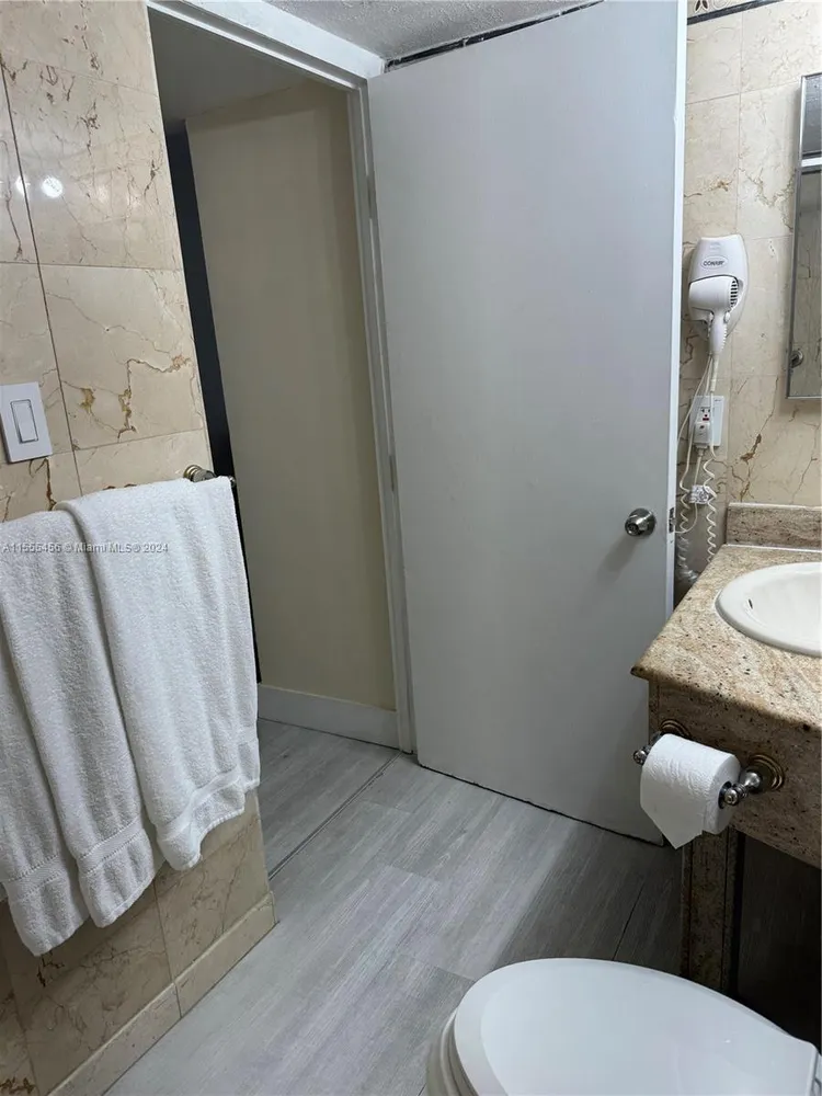 Aventura Beach Club #401 image #13