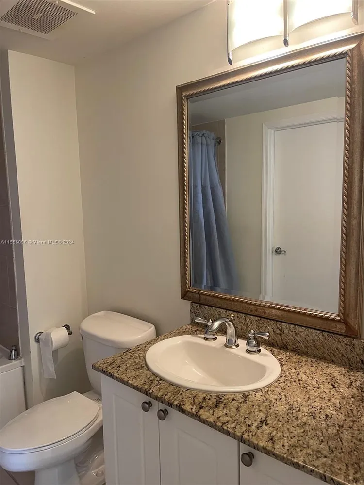 Turnberry on the Green #702 image #15