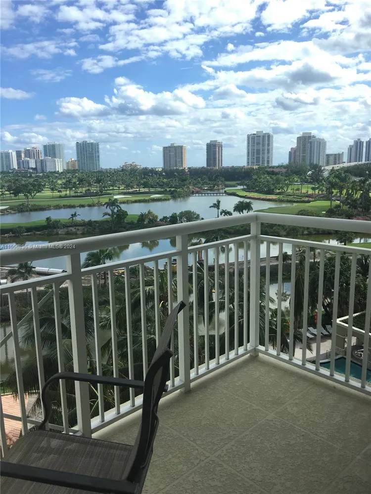 Turnberry on the Green #702 image #18