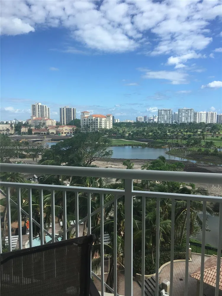 Turnberry on the Green #702 image #19