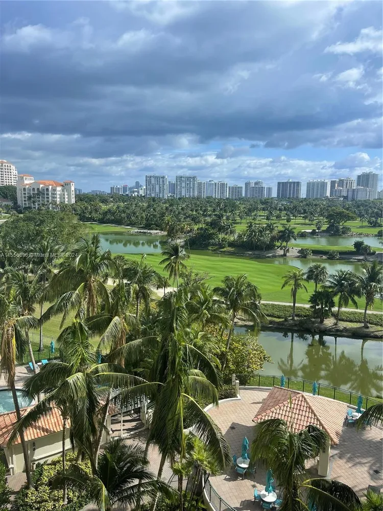 Turnberry on the Green #702 image #20