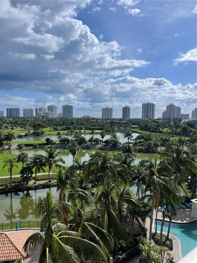Turnberry on the Green #702 image #21