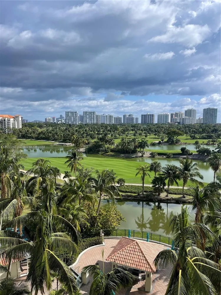 Turnberry on the Green #702 image #22