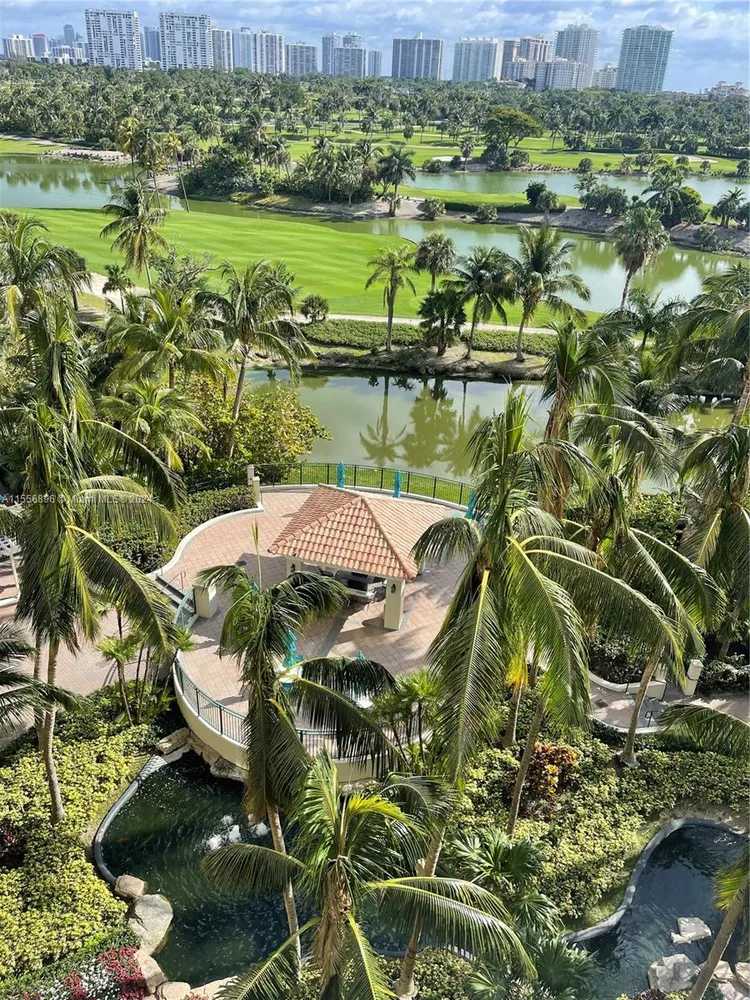 Turnberry on the Green #702 image #24