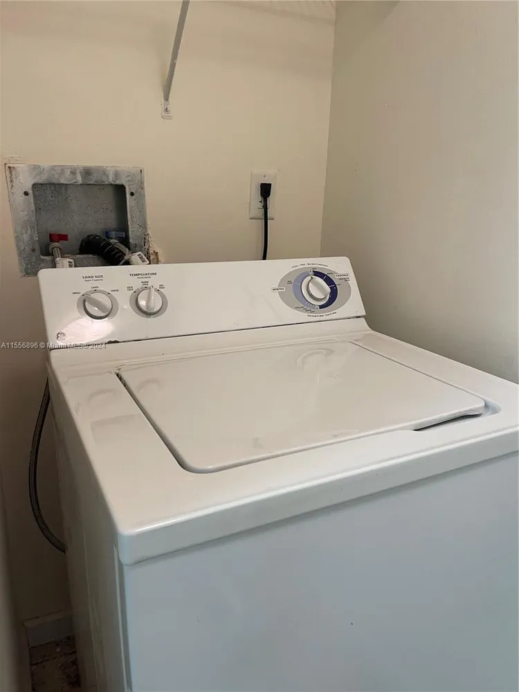 Turnberry on the Green #702 image #9