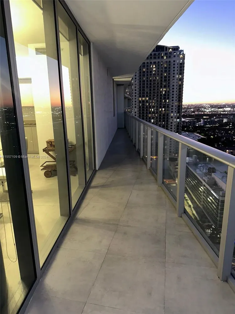 Hyde Resorts & Residences #2602 image #6