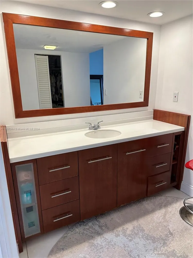 Bonavida #1503 image #11