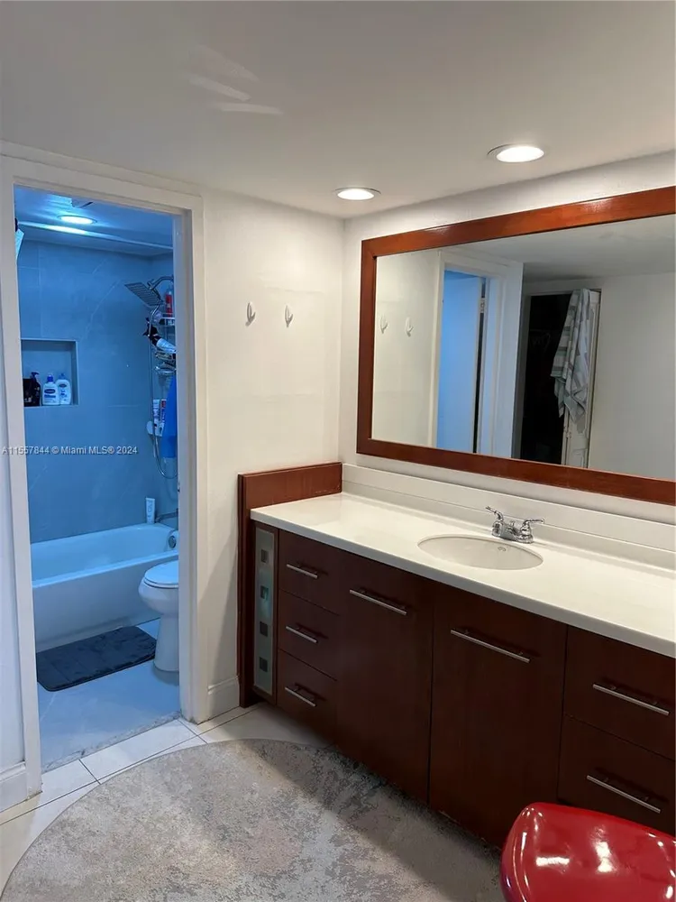 Bonavida #1503 image #12