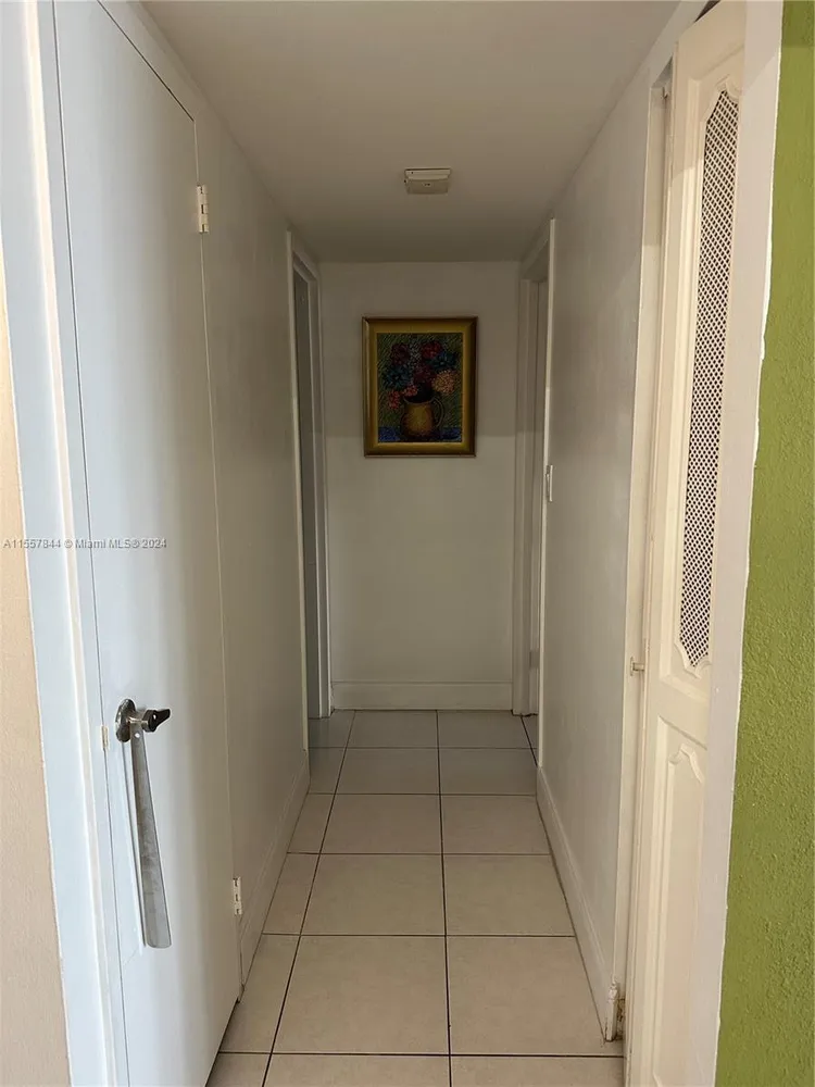 Bonavida #1503 image #15