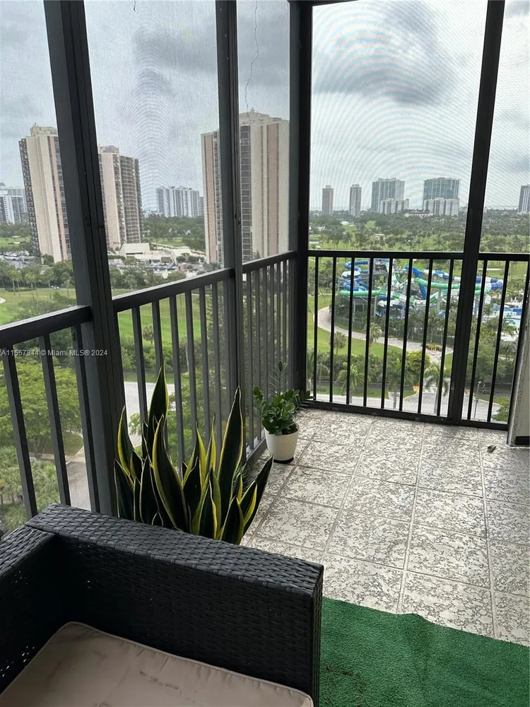 Bonavida #1503 image #18