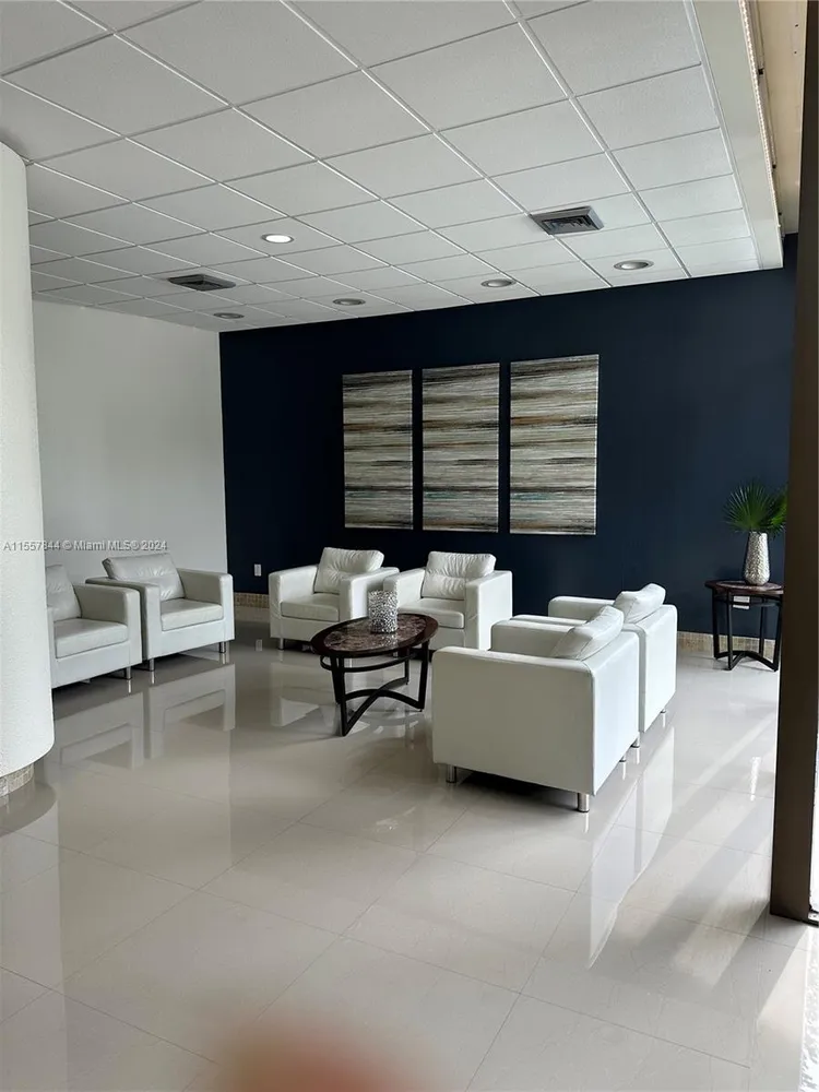 Bonavida #1503 image #24