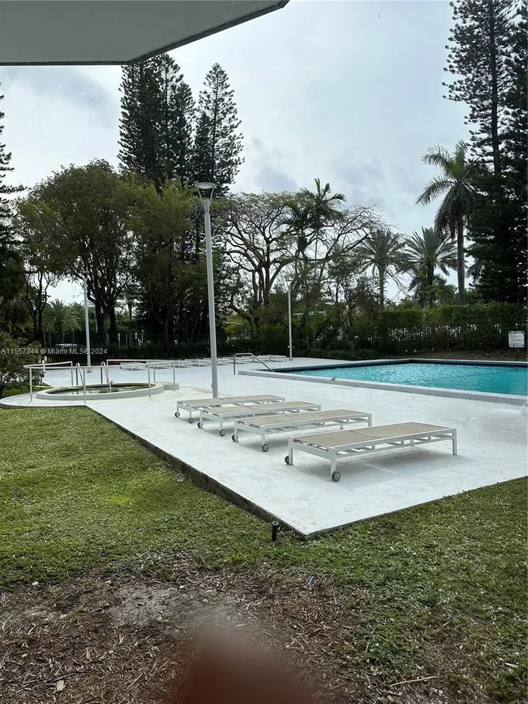 Bonavida #1503 image #25