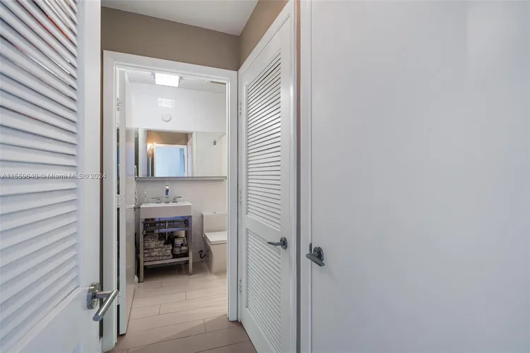 Paramount Bay #1508 image #11