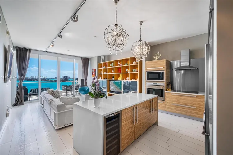 Paramount Bay #1508 image #14