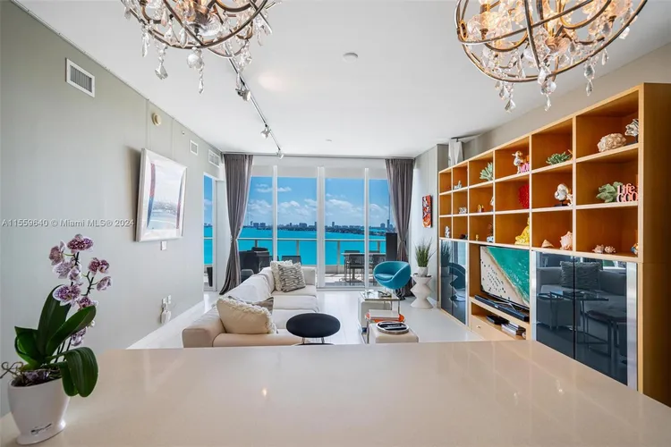 Paramount Bay #1508 image #15