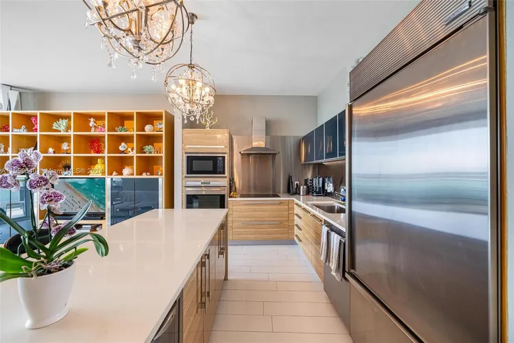 Paramount Bay #1508 image #16