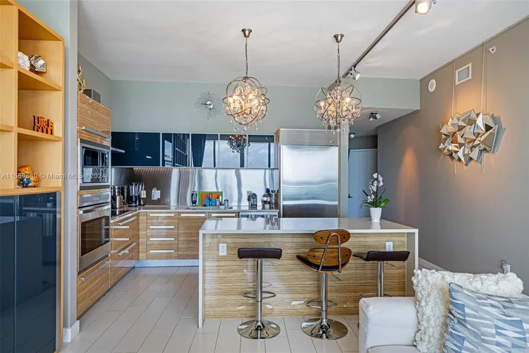 Paramount Bay #1508 image #17