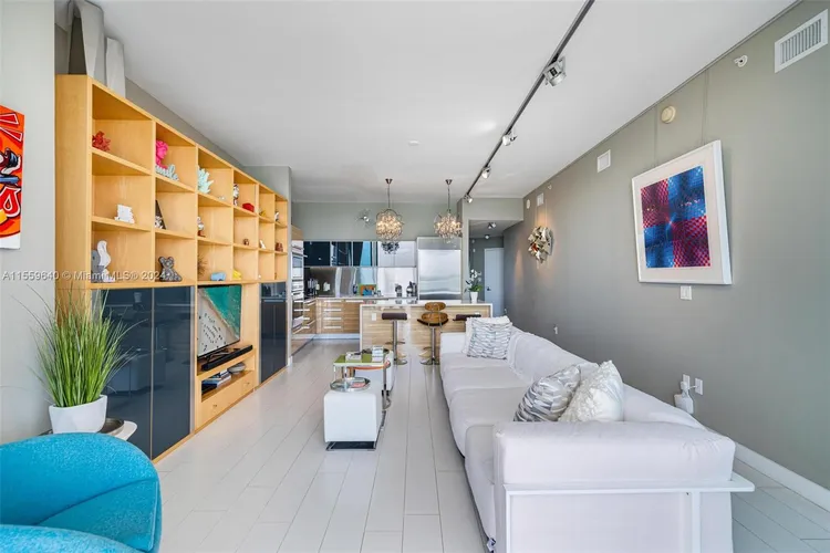 Paramount Bay #1508 image #18