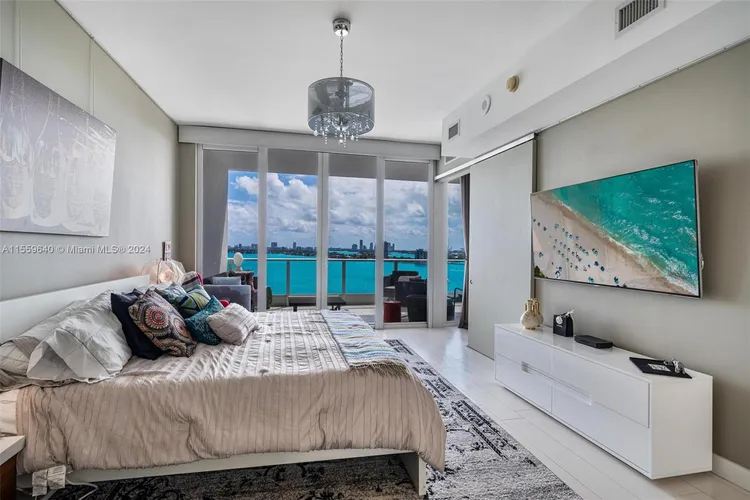 Paramount Bay #1508 image #27